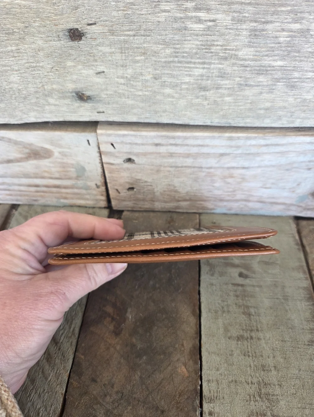 5A Baker & Company Bifold Wallet - Picture 4 of 11
